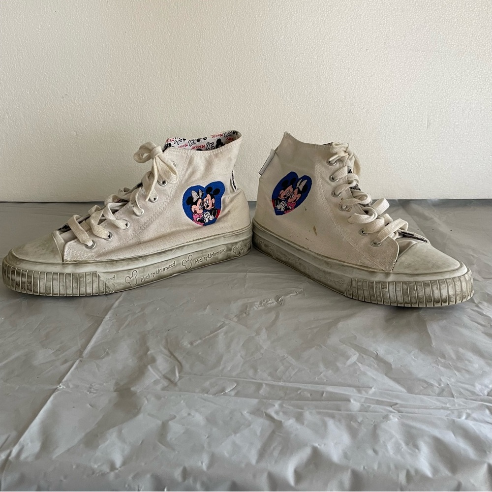 Disney Cream Sneakers with Mickey and Minnie Design